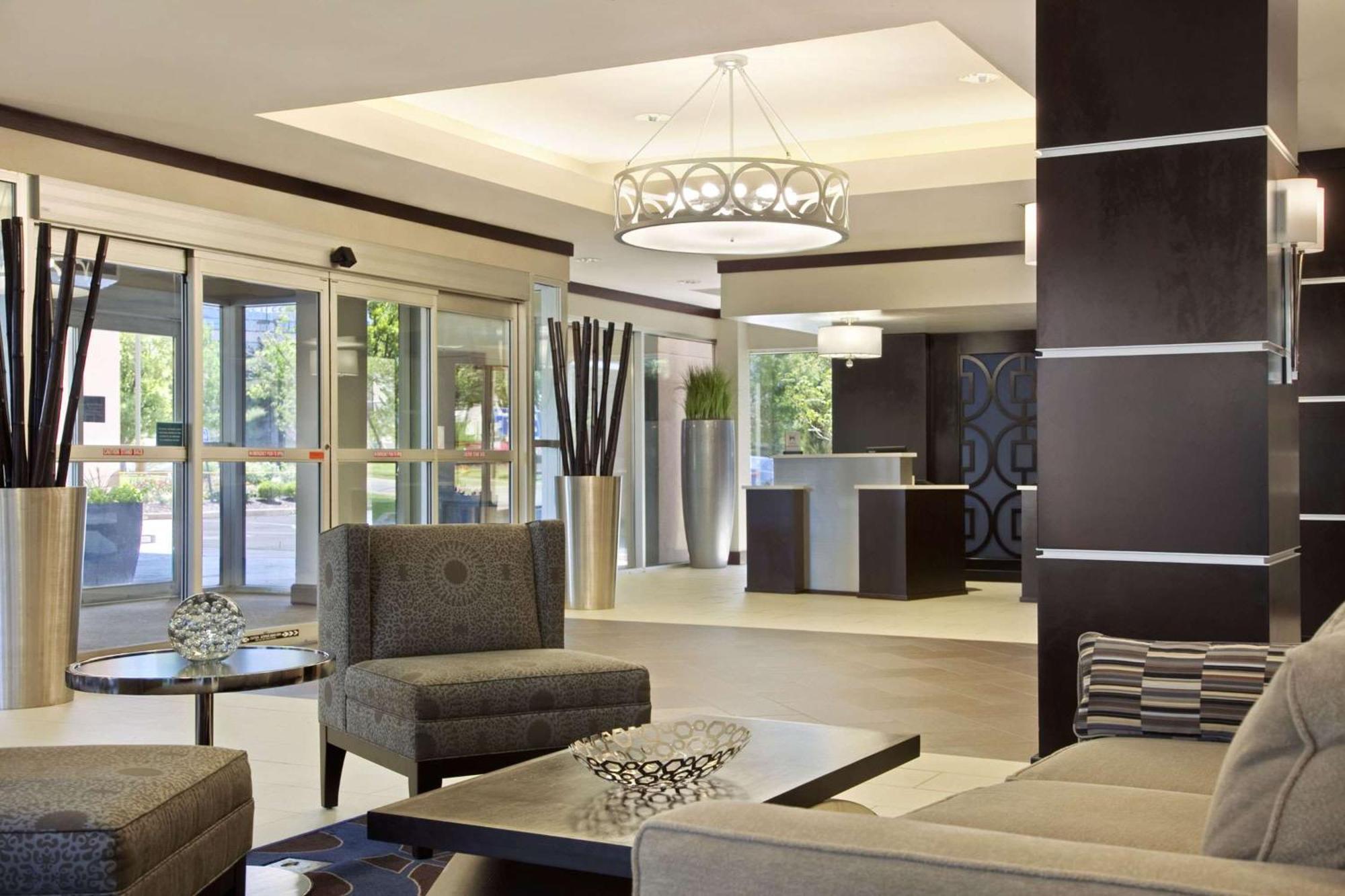Embassy Suites By Hilton St Louis Airport Bridgeton Eksteriør bilde