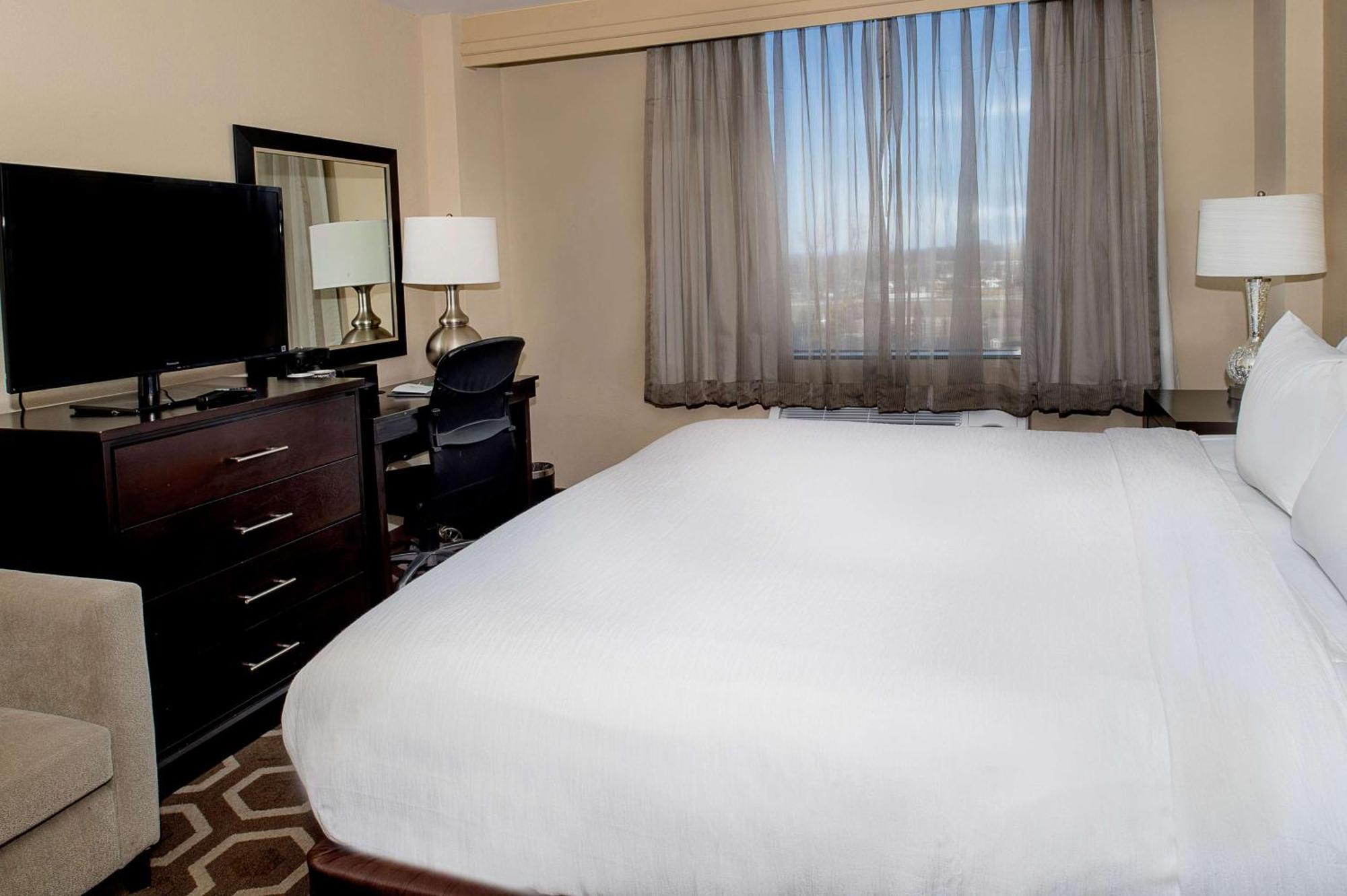 Embassy Suites By Hilton St Louis Airport Bridgeton Eksteriør bilde