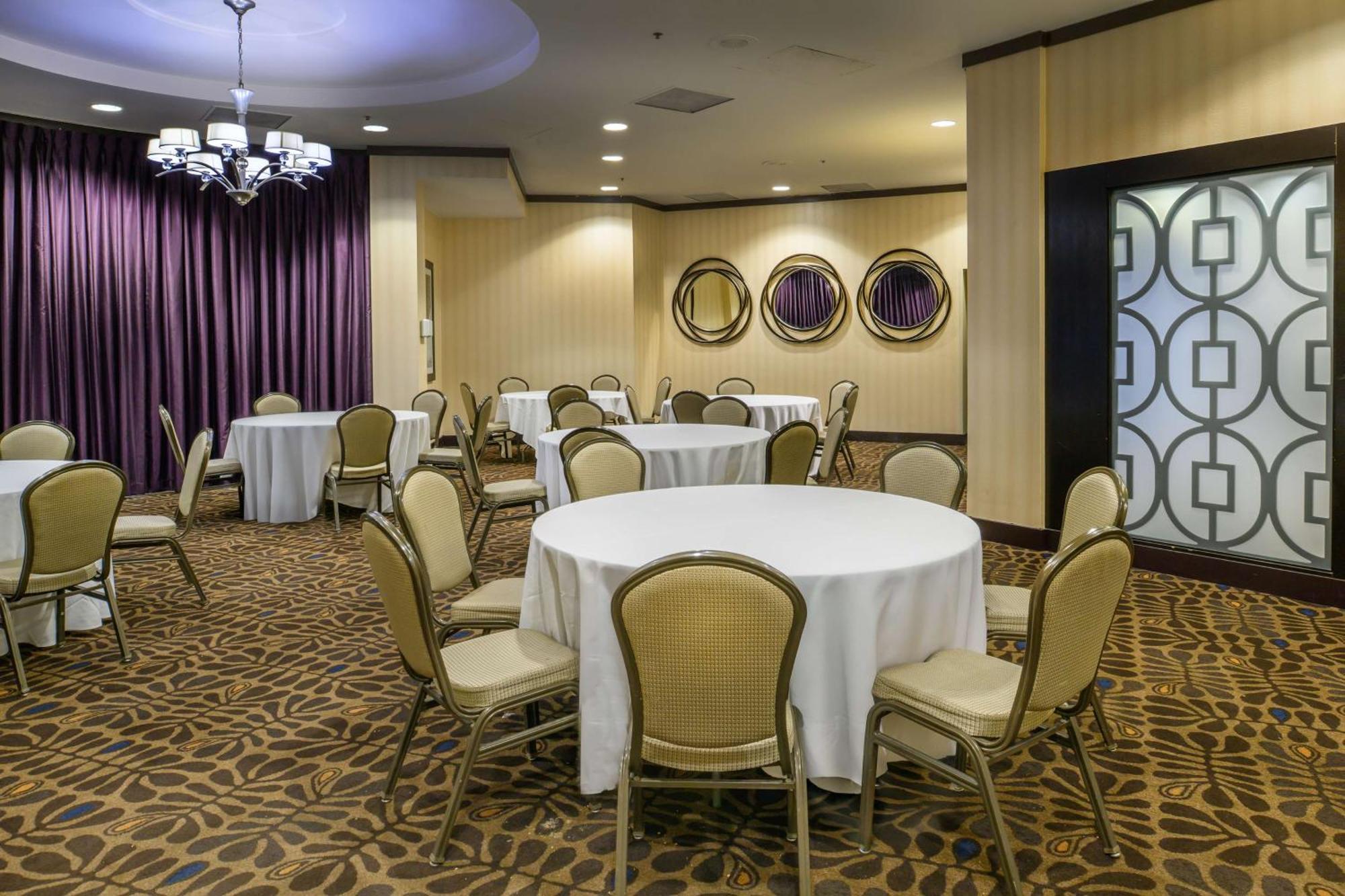 Embassy Suites By Hilton St Louis Airport Bridgeton Eksteriør bilde